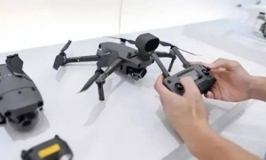 原创 
            多款产品突发大降价被骂上热搜，维权风暴席卷大疆……