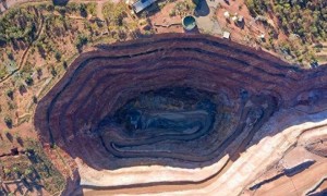 原创 
            美国最担心的局面出现：中国探测到万吨级铀矿，一跃成为铀矿大国