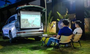 原创 
            万万没想到，国庆期间，新能源车砸了川藏线酒店、民宿生意