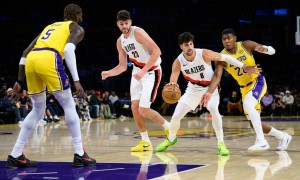 杨瀚森1分1板里夫斯41分 开拓者3人20+击败湖人